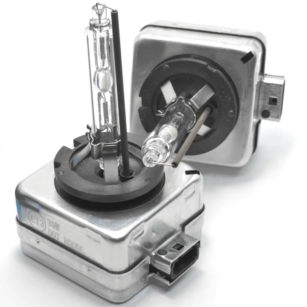 Flyseen Sada 2 výbojky D3S - 5000K (kovové úchyty) + 2ks LED žárovka W5W T10 - Bílá (COB LED)