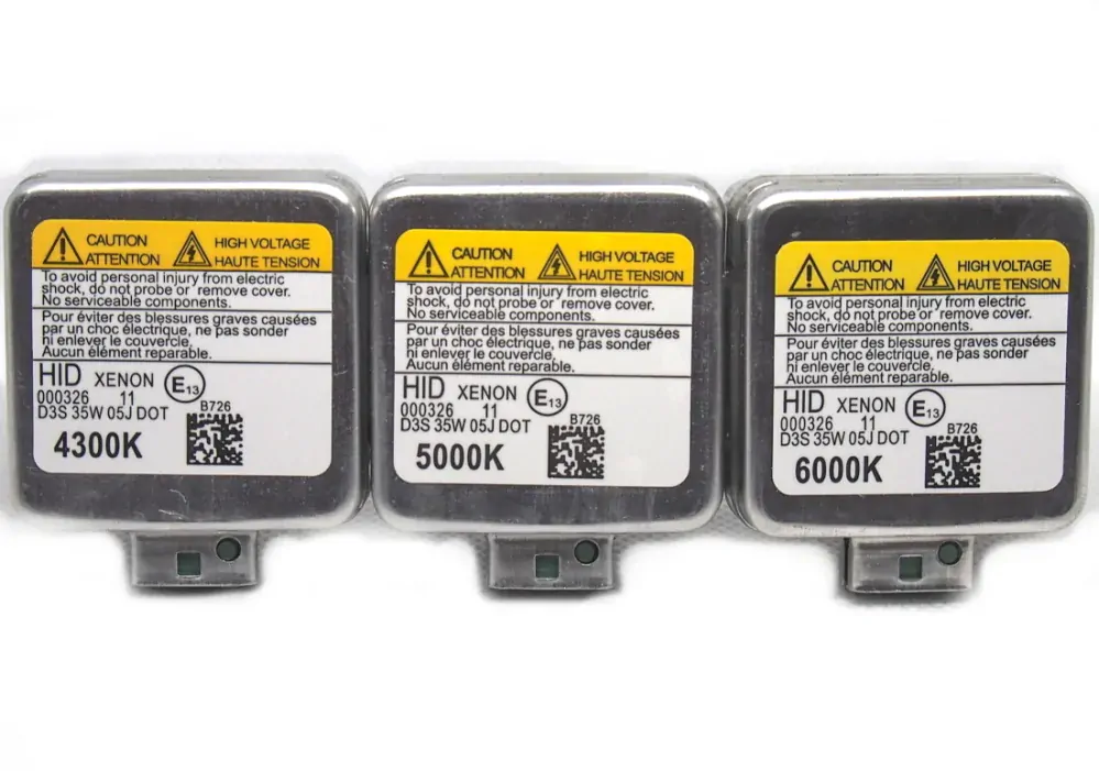 Flyseen Sada 2 výbojky D3S - 5000K (kovové úchyty) + 2ks LED žárovka W5W T10 - Bílá (COB LED)