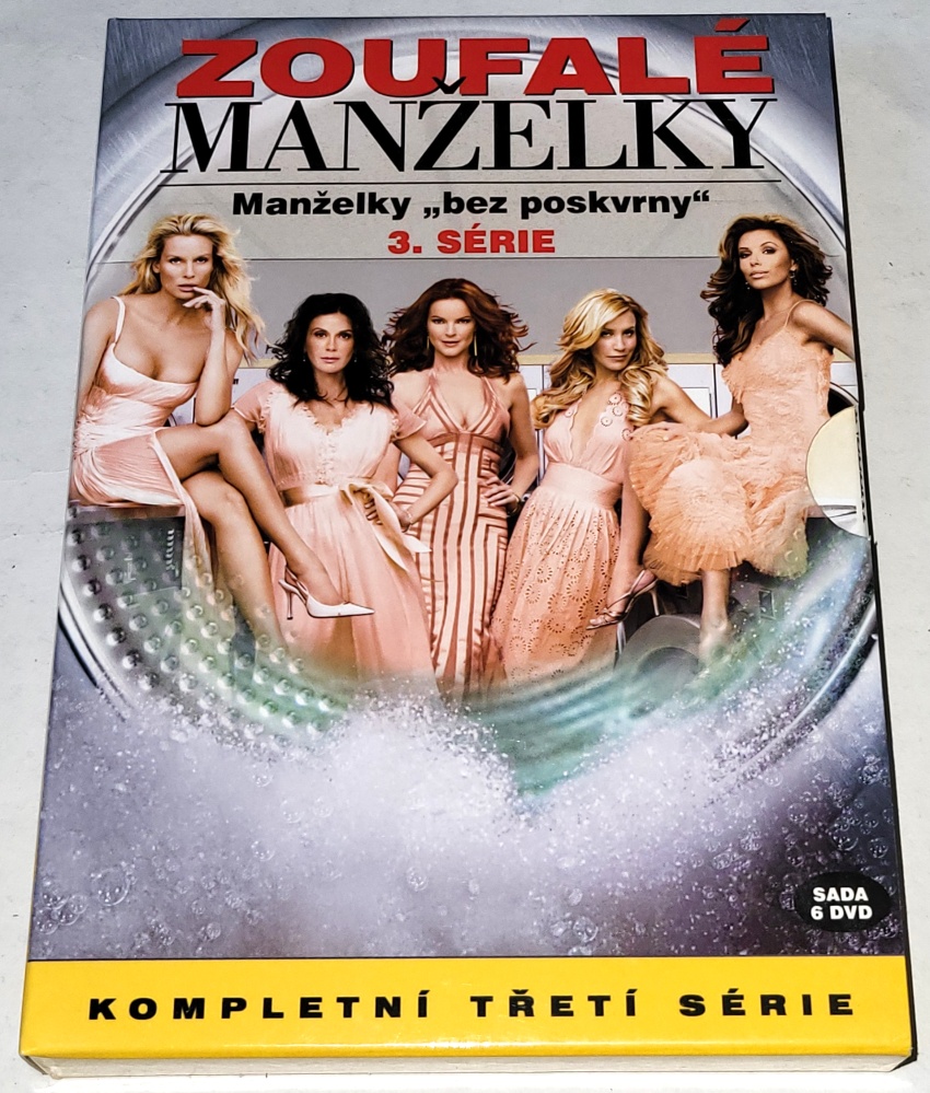 Zoufalé manželky - Kompletní 3. série (6 x DVD)