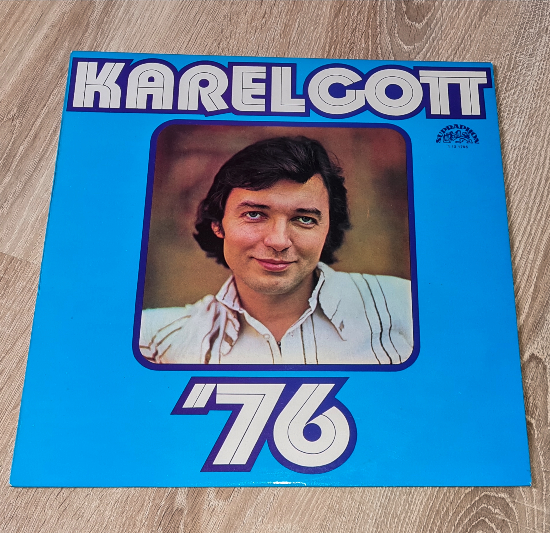 Karel Gott – Karel Gott '76 1975 EX, VYPRANÁ Vinyl (LP + příloha)