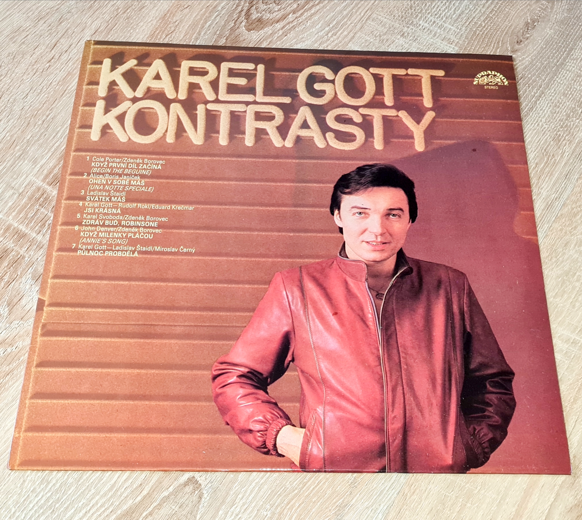 Karel Gott – Kontrasty 1982 VG+, VYPRANÁ Vinyl (LP)