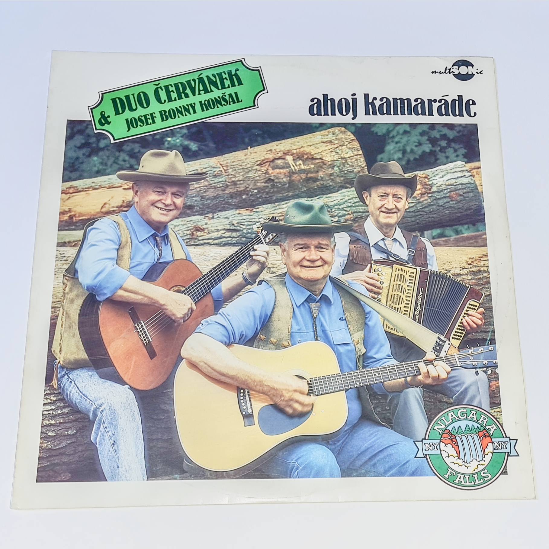 Duo Červánek & Josef Bonny Konšal – Ahoj Kamaráde 1993 VG, VYPRANÁ Vinyl (LP)