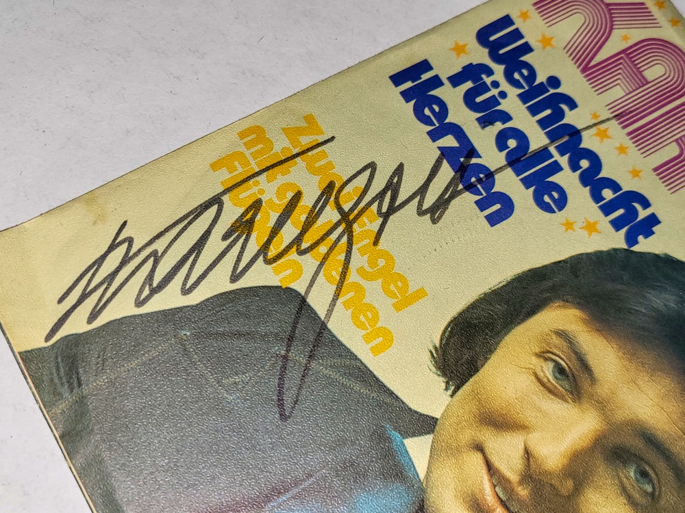 Karel Gott – Weihnacht Für Alle Herzen / Zwei Engel Mit Goldenen Flügeln 1975, Vinyl 7" Single (autogram, podpis)