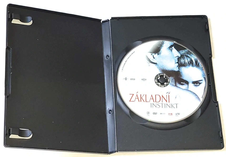 Základní instinkt 1992 DVD