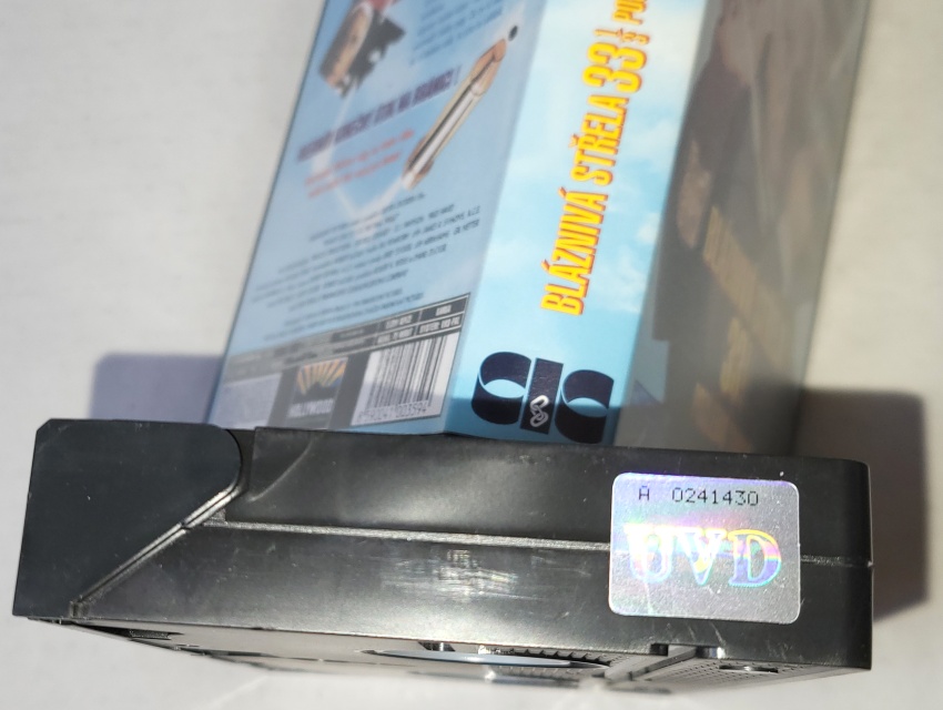 Bláznivá střela 33 a 1/3: Poslední trapas 1994 / VHS kazeta Original