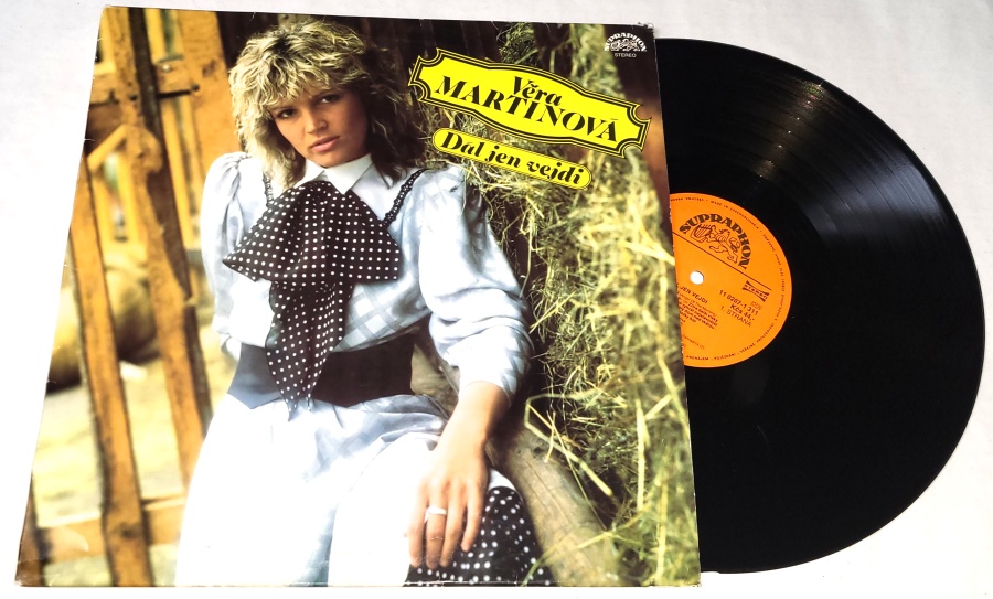 Věra Martinová – Dál Jen Vejdi 1988 VG, VYPRANÁ Vinyl (LP)
