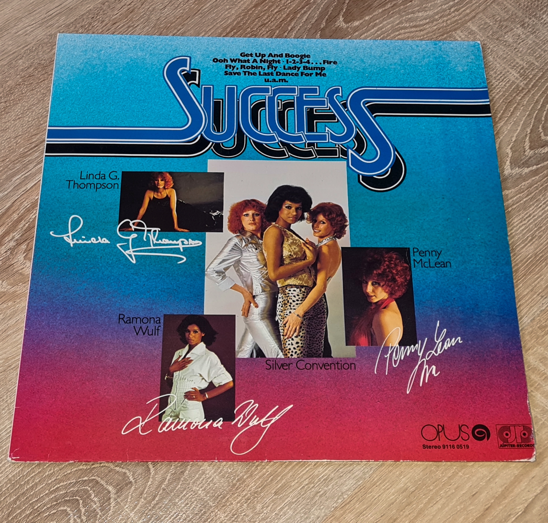 Success Silver Convention Penny McLean Ramona Wulf Linda G. Thompson 1977 VG, VYPRANÁ Vinyl (LP)