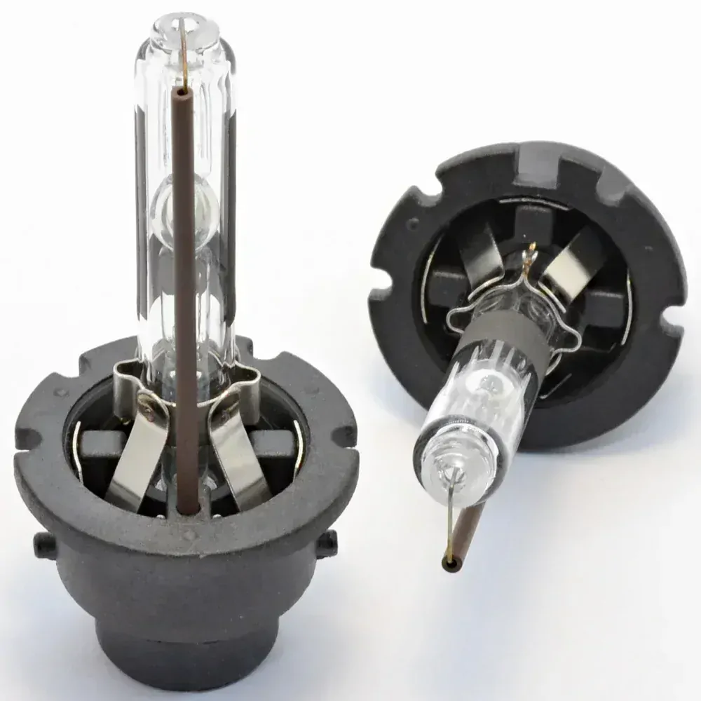 Sada 2 výbojky D2R - 4300K (kovové úchyty) + 2 LED žárovky W5W T10 - Bílá (COB LED