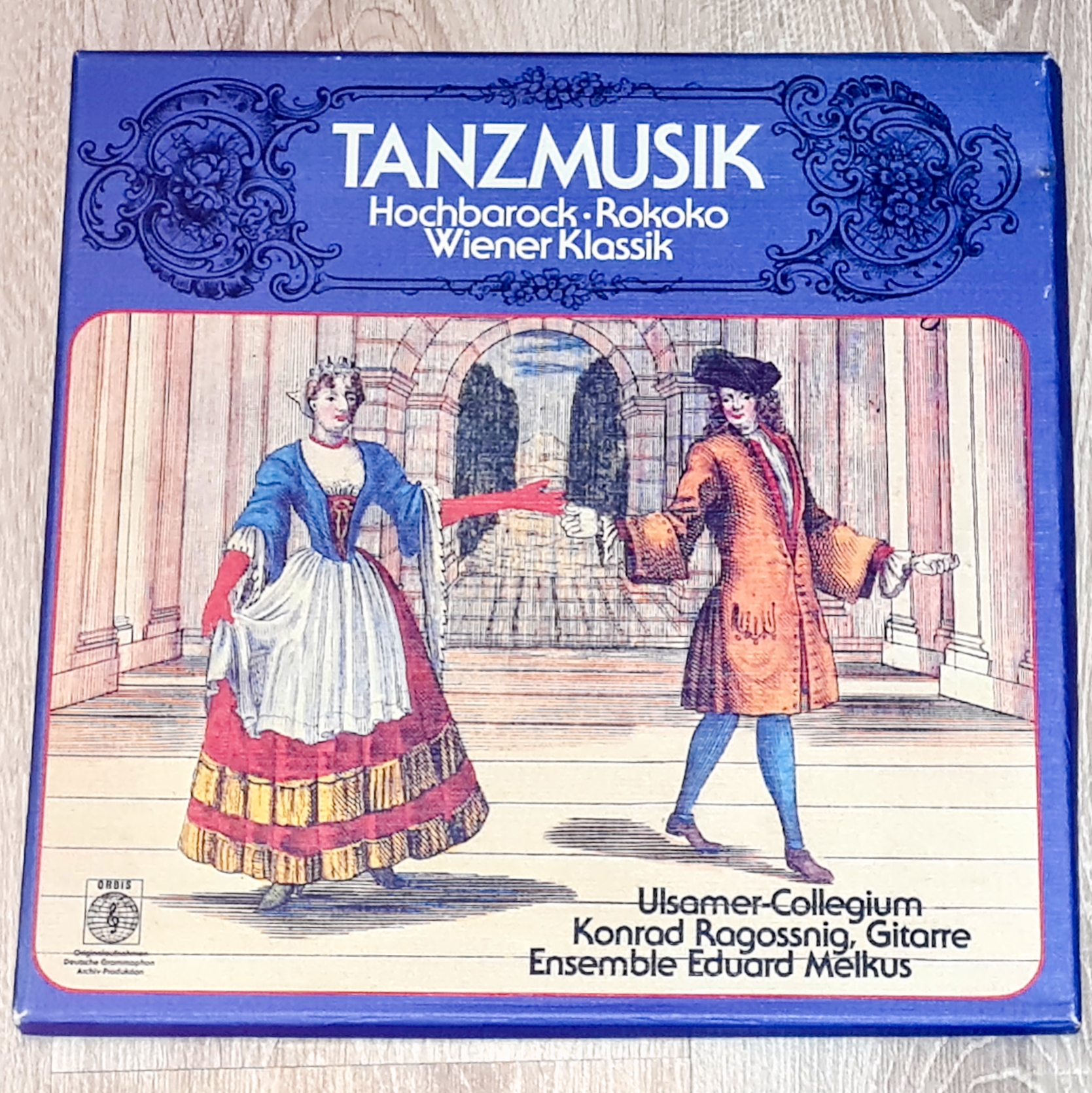 Ulsamer Collegium, Konrad Ragossnig, Ensemble Eduard Melkus – Tanzmusik Hochbarock Rokoko Wiener Klassik EX-/ EX, VYPRANÉ Vinyl (Box Set 3LP)