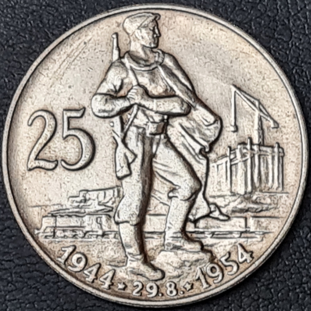 Ag 25 Koruna 1954 - 10. výročí SNP, mince