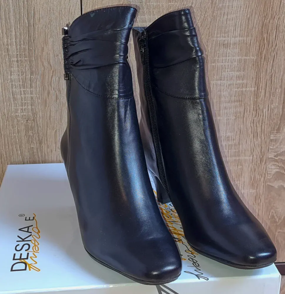 Dámské polokozačky DESKA N7603F, velikost 35 Výprodej