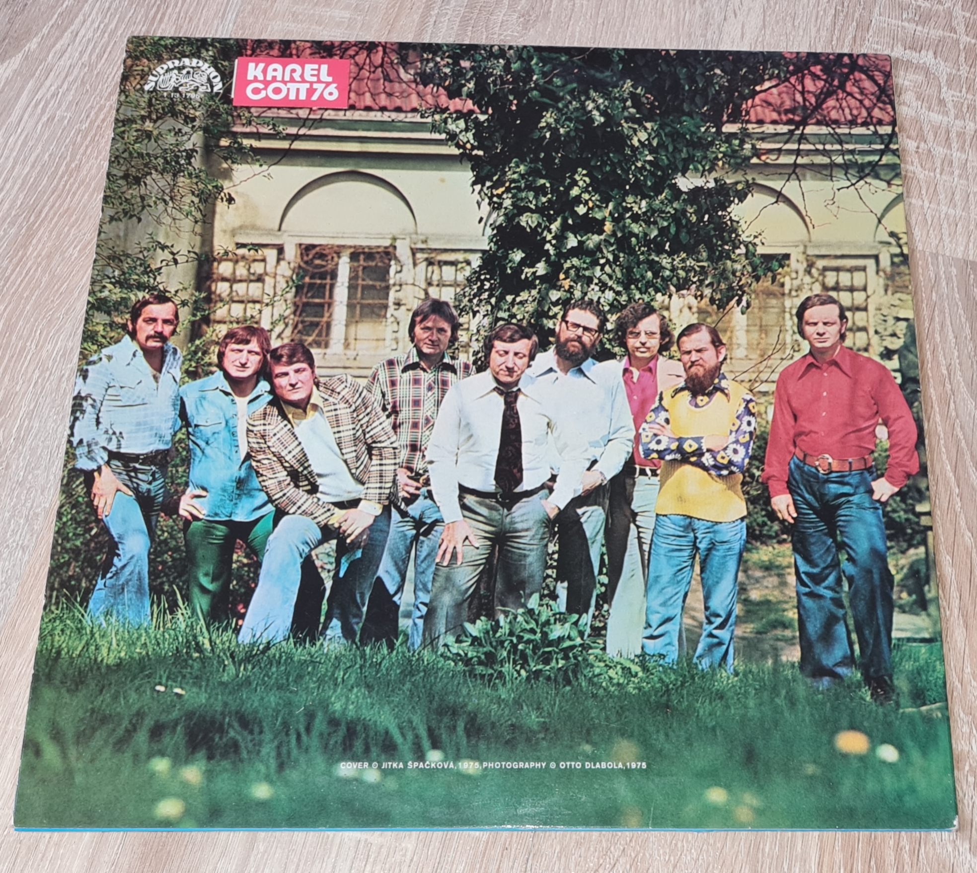 Karel Gott – Karel Gott '76 1975 VG+,  VYPRANÁ Vinyl (LP + příloha)