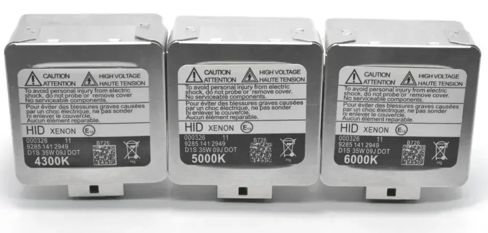 Flyseen Sada 2 výbojky D1S - 6000K (CELOKOV) + 2 LED žárovky W5W T10 - Bílá (COB LED)