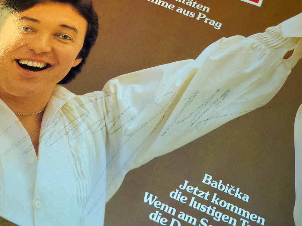Karel Gott – Guten Abend, Gute Laune 1981 EX / VG+, VYPRANÁ (autogram, podpis)