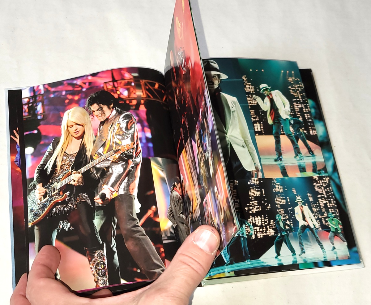 Michael Jackson's This Is It (2009) DVD