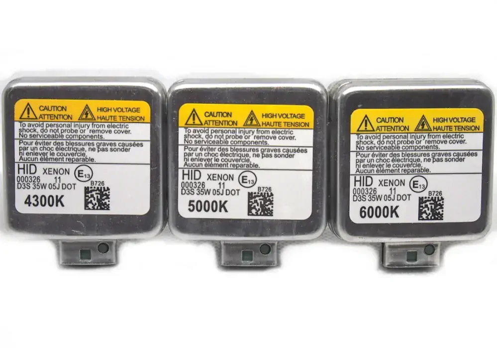 Flyseen Sada 2 výbojky D3S - 6000K (kovové úchyty) + 2ks LED žárovka W5W T10 - Bílá (COB LED)