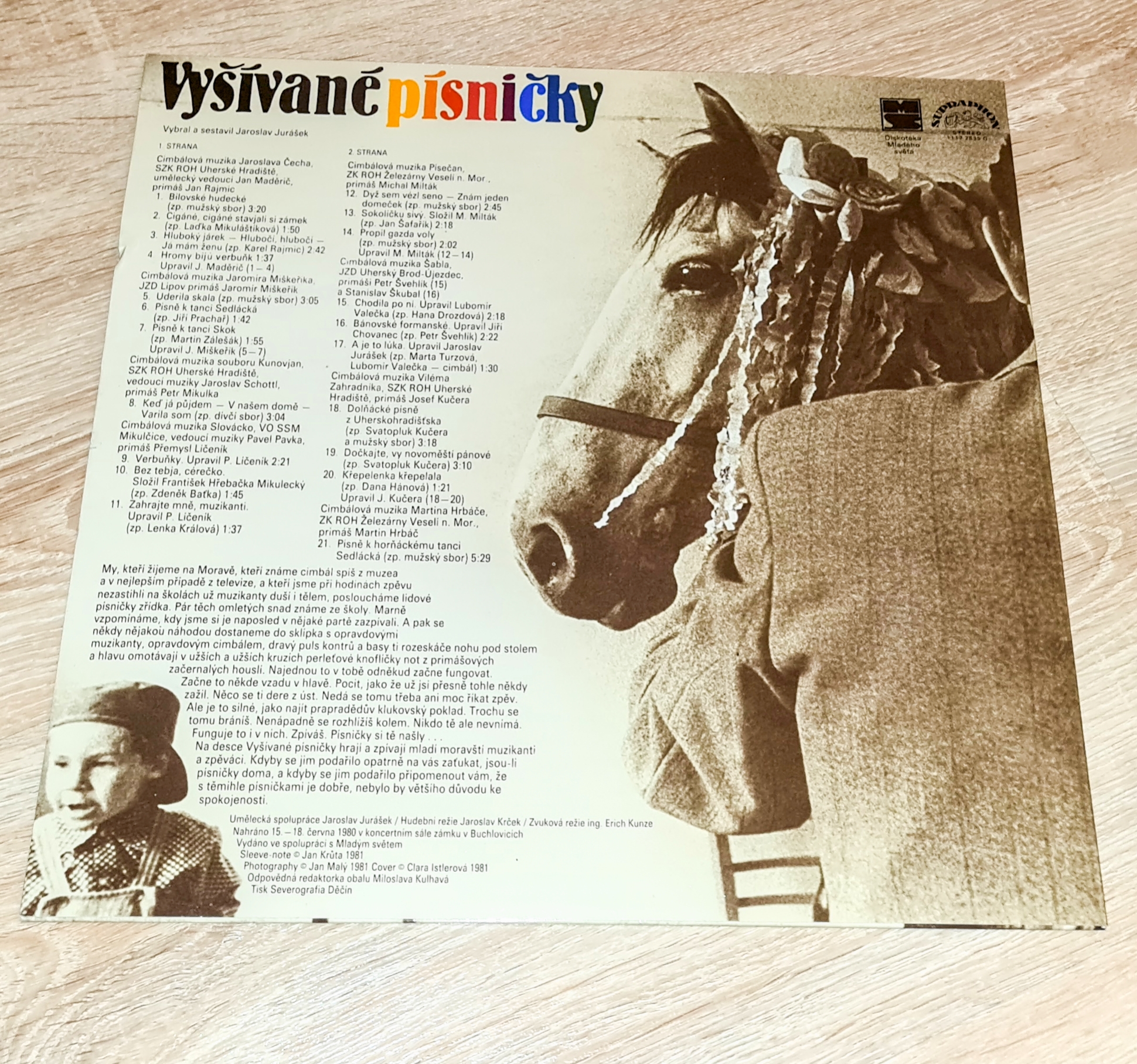 Vyšívané Písničky 1981 VG+, VYPRANÁ Vinyl (LP)