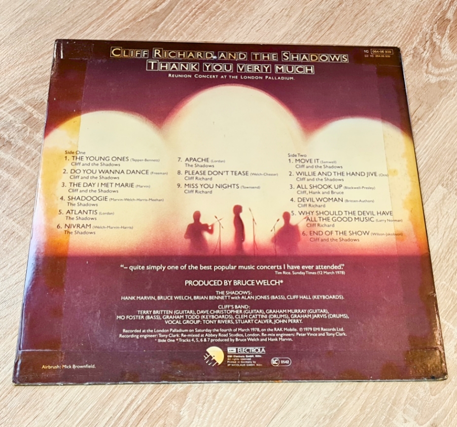 Cliff Richard And The Shadows – Thank You Very Much (Reunion Concert At The London Palladium) 1979 EX, VYPRANÁ Vinyl (LP)