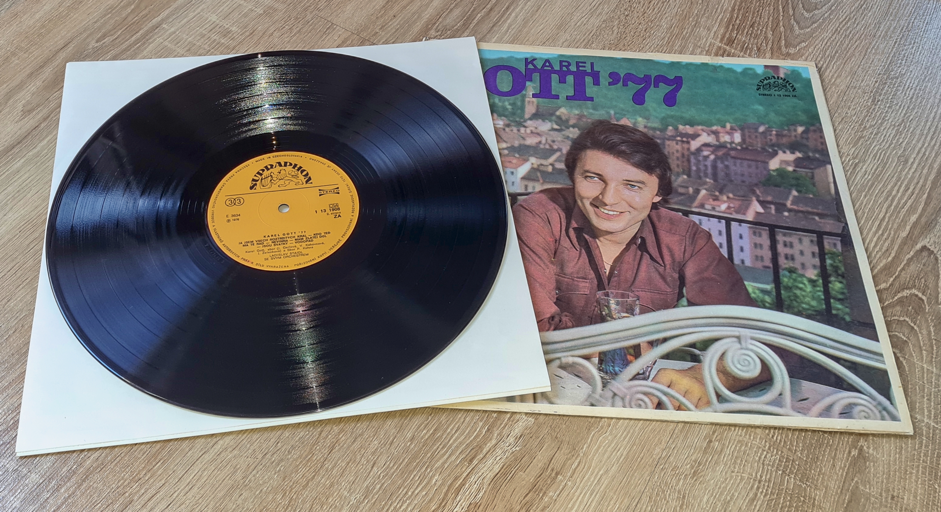 Karel Gott – Karel Gott '77 1976 G+, VYPRANÁ Vinyl (LP)