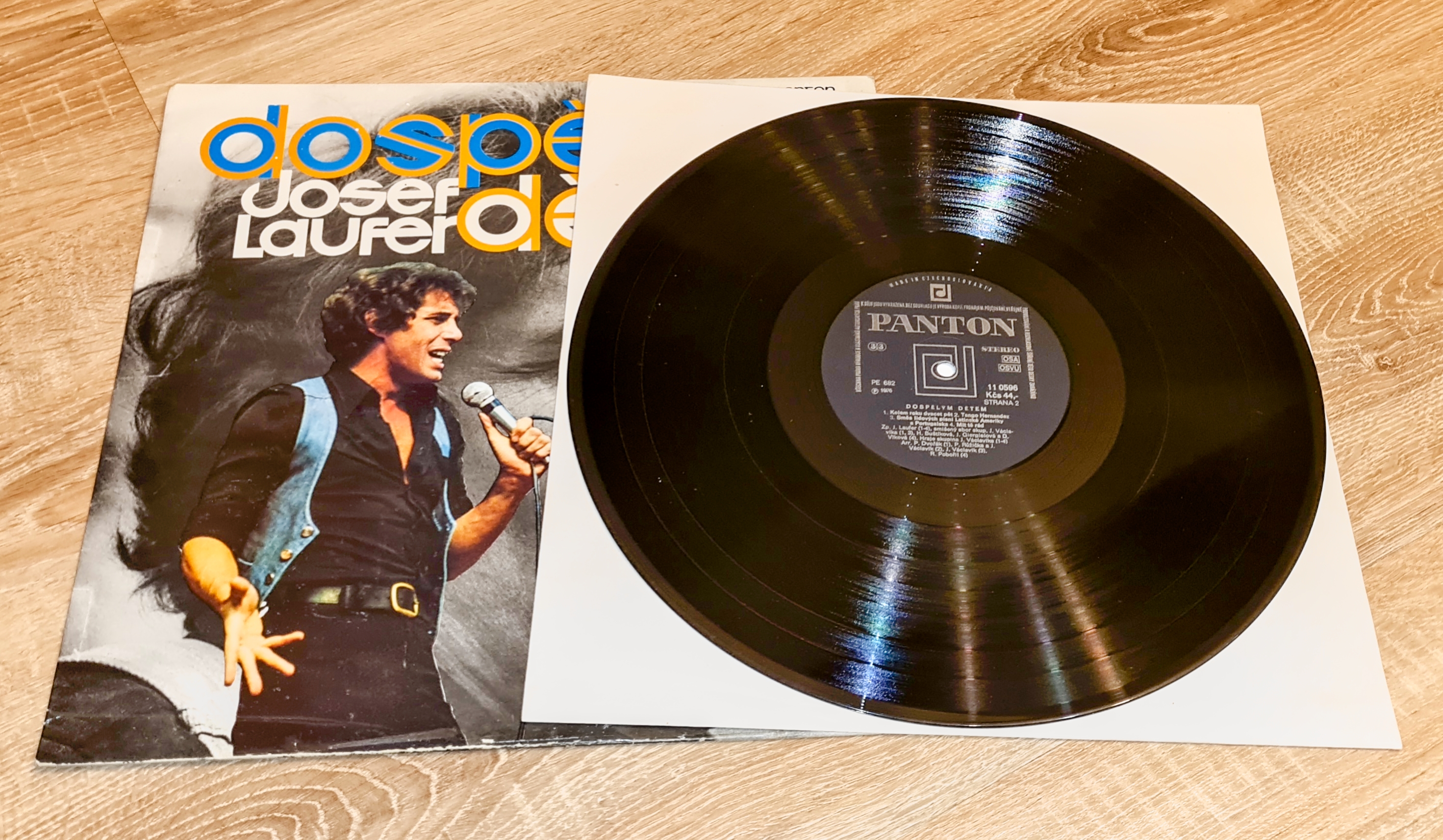 Josef Laufer – Dospělým Dětem 1976 VG+, VYPRANÁ Vinyl (LP)