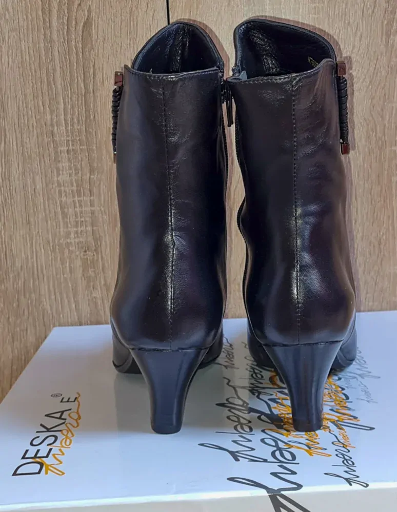 Dámské polokozačky DESKA N7603F, velikost 35 Výprodej