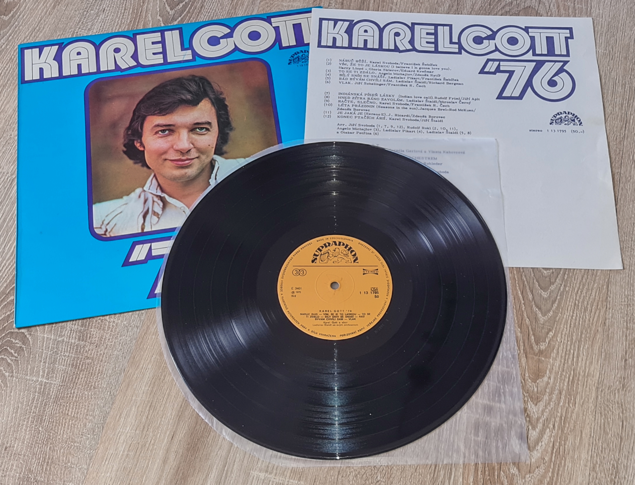 Karel Gott – Karel Gott '76 1975 VG+,  VYPRANÁ Vinyl (LP + příloha)