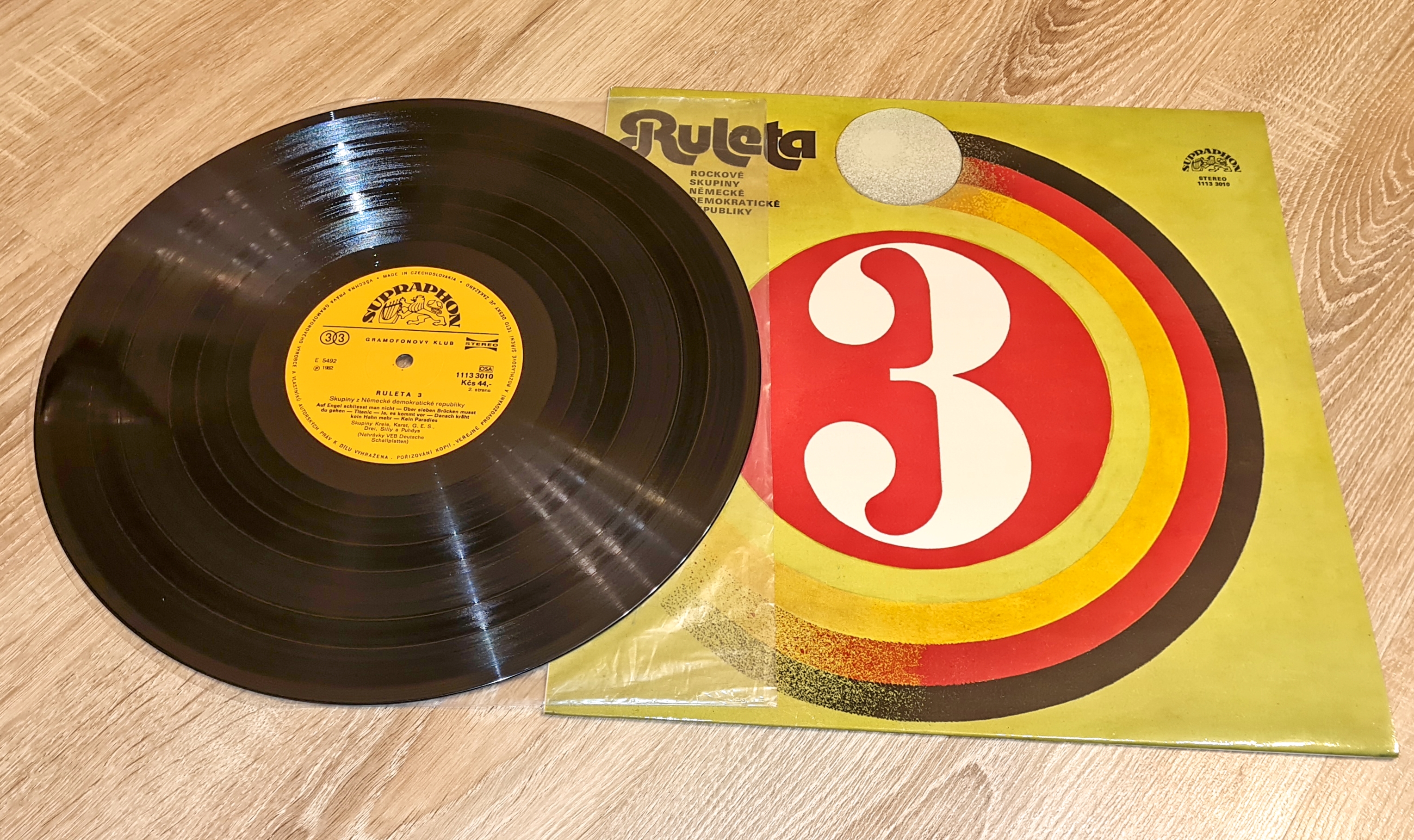 Ruleta 3 (Rockové Skupiny Německé Demokratické Republiky) 1982 VG+, VYPRANÁ Vinyl (LP)
