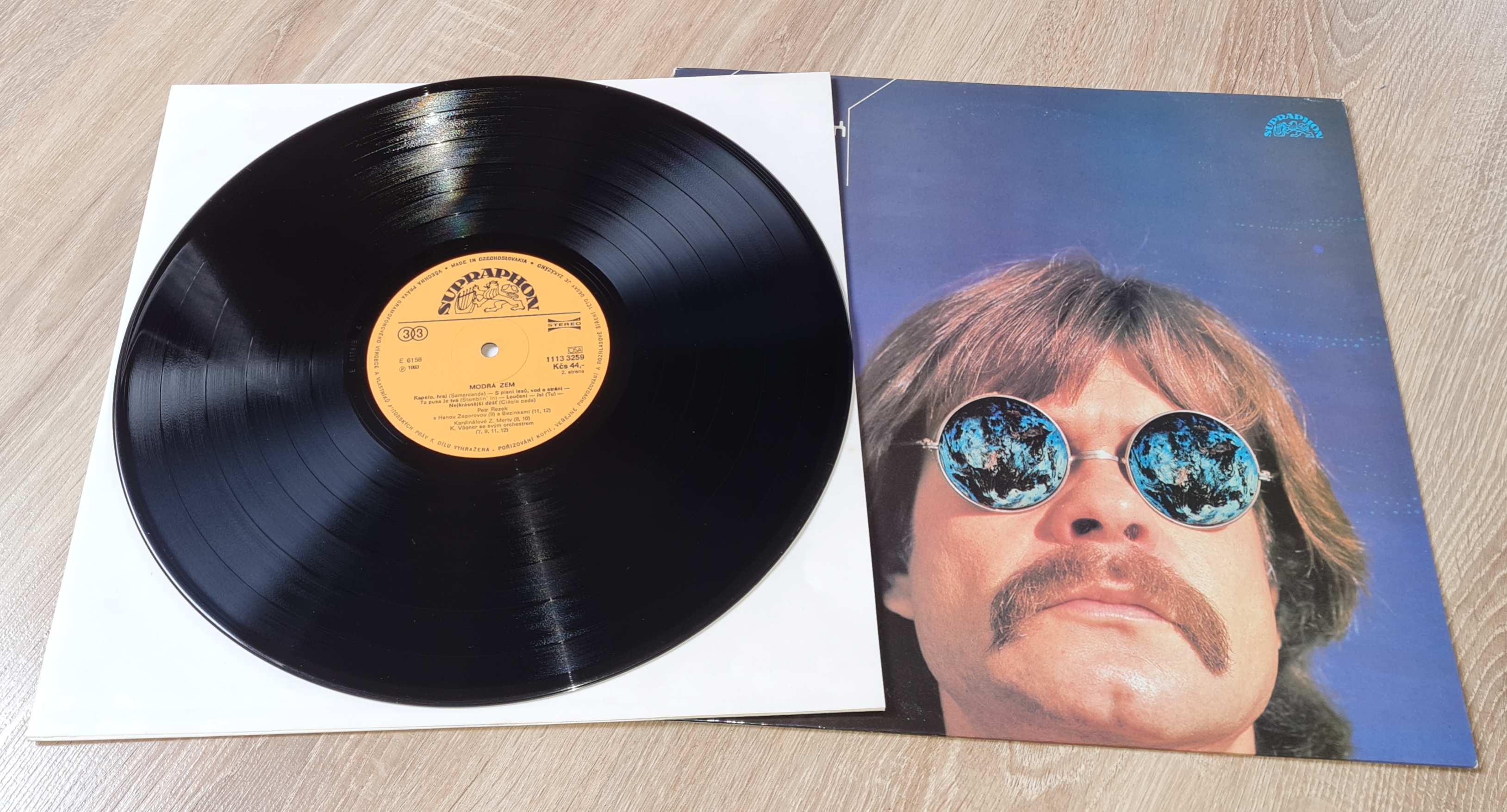 Petr Rezek – Modrá Zem 1983 VG+ VYPRANÁ Vinyl (LP)