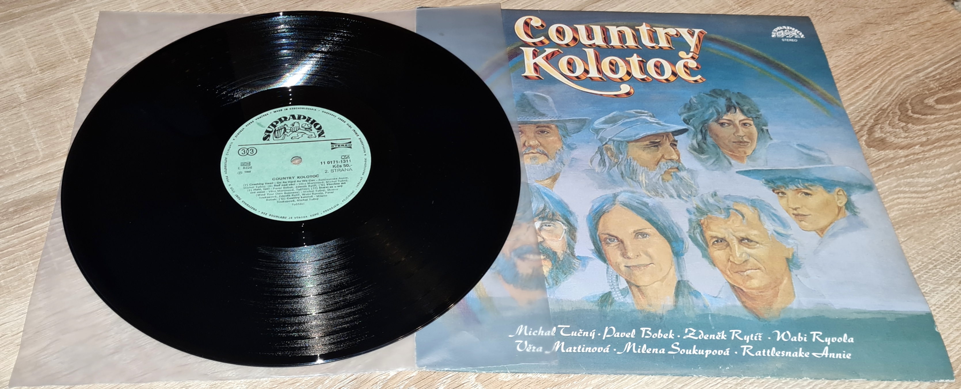 Michal Tučný - Pavel Bobek - Zdeněk Rytíř - Wabi Ryvola - Věra Martinová - Milena Soukupová - Rattlesnake Annie – Country Kolotoč 1981 EX, VYPRANÁ Vinyl (LP)