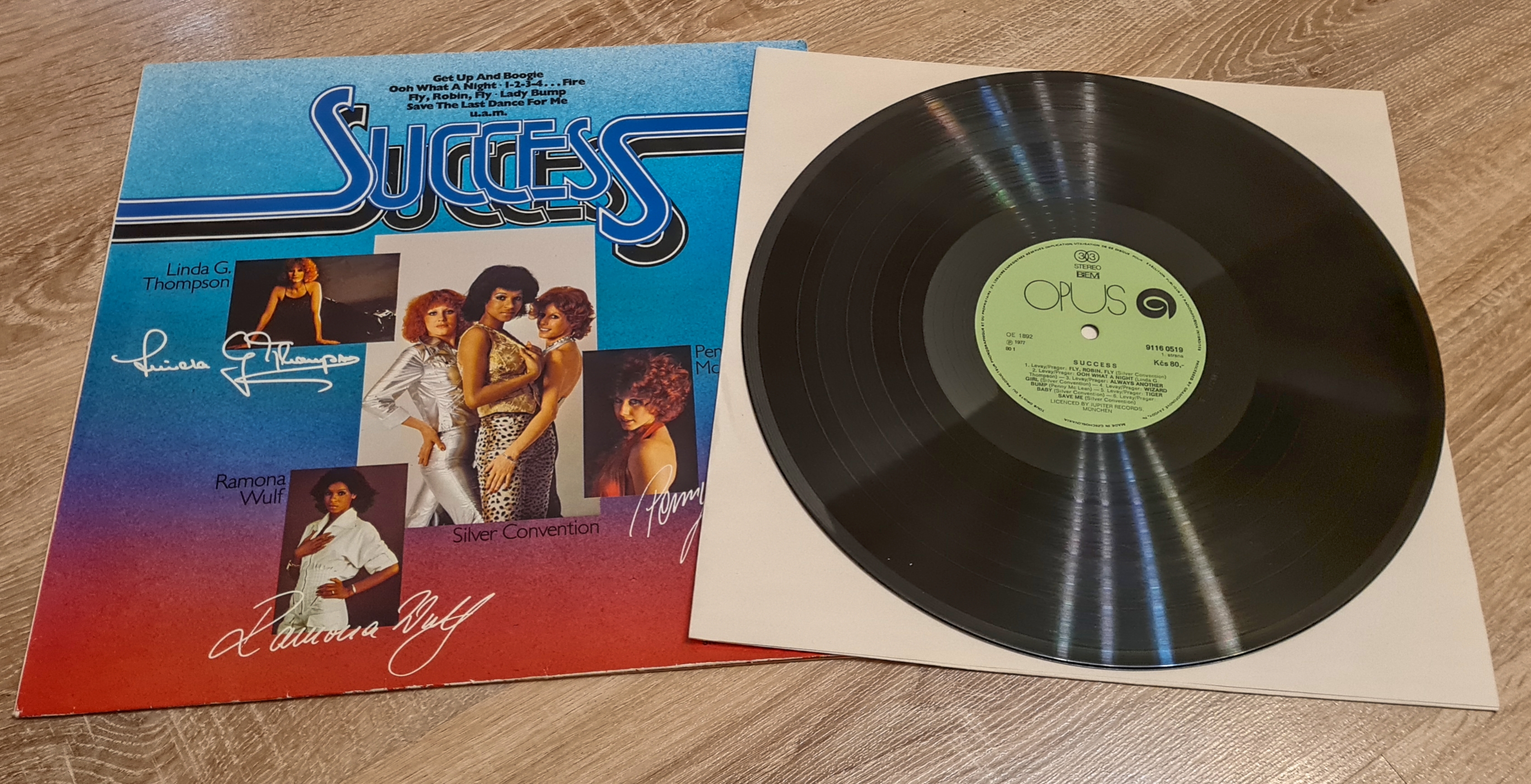 Success Silver Convention Penny McLean Ramona Wulf Linda G. Thompson 1977 VG+, VYPRANÁ Vinyl (LP)