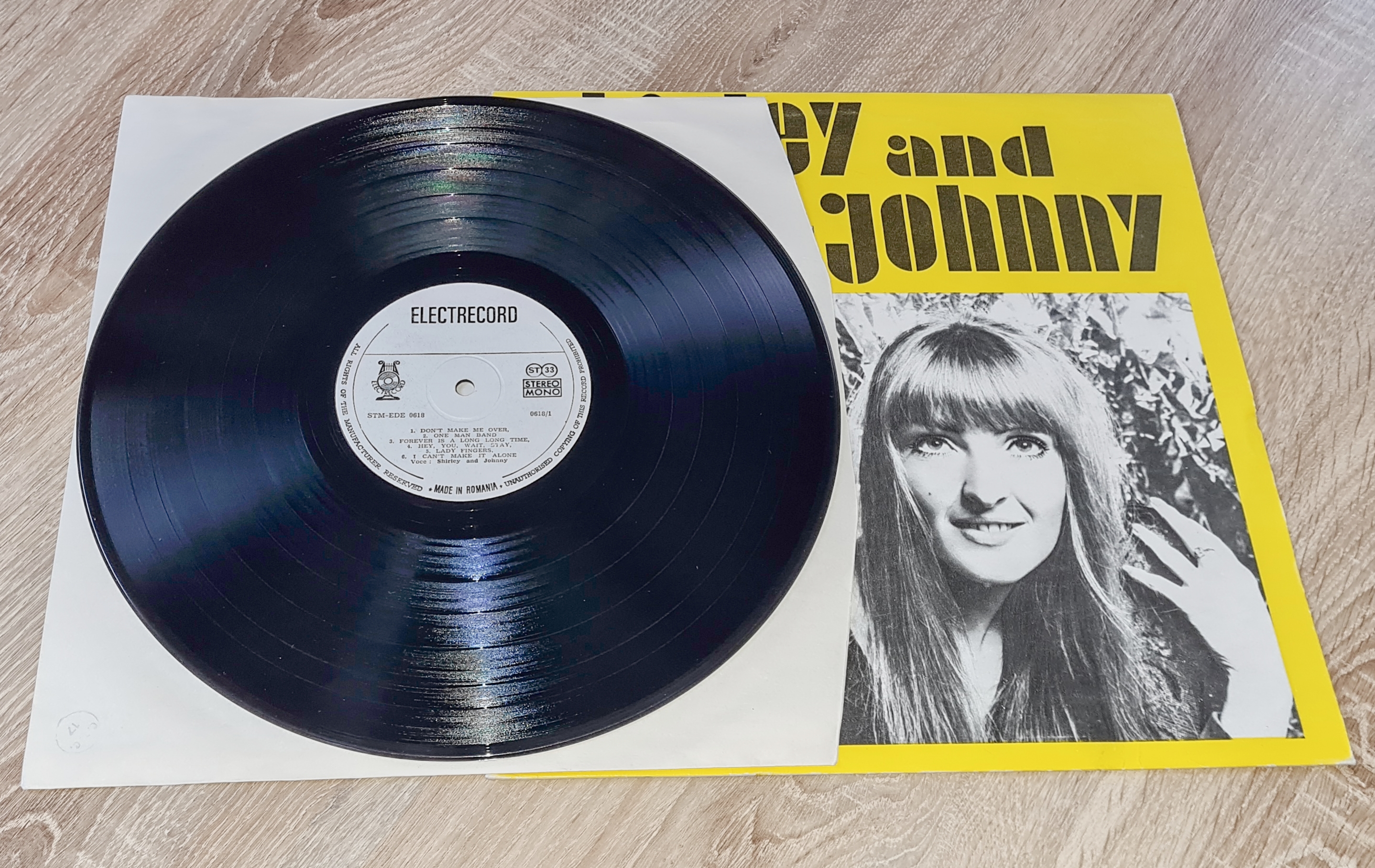 Shirley And Johnny – Shirley And Johnny 1971 EX, VYPRANÁ Vinyl (LP)