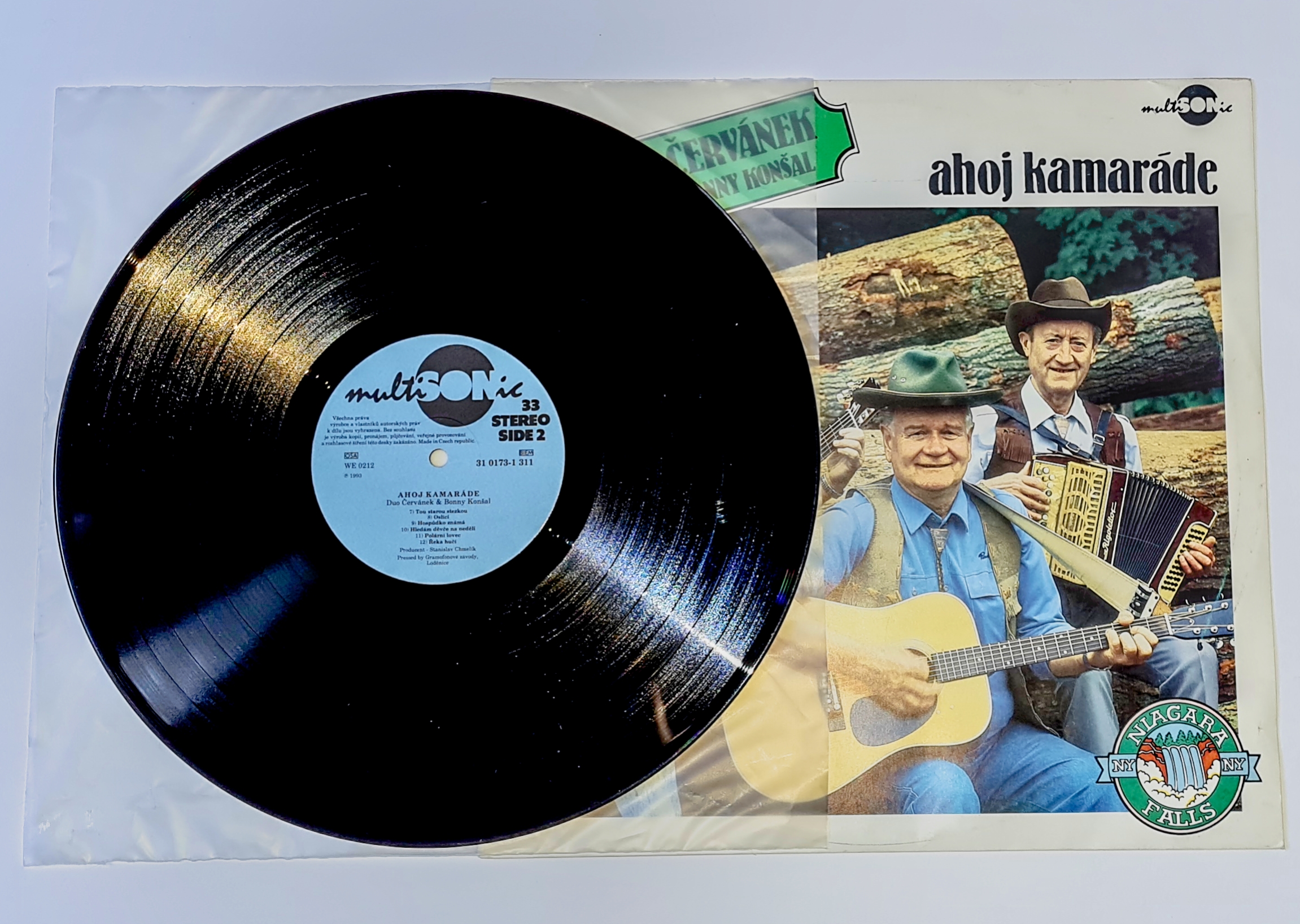 Duo Červánek & Josef Bonny Konšal – Ahoj Kamaráde 1993 VG, VYPRANÁ Vinyl (LP)