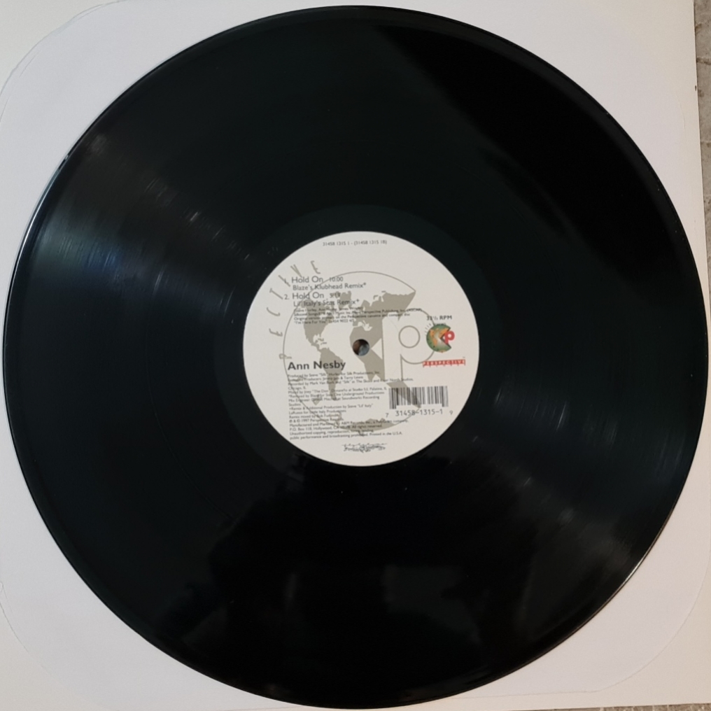 Ann Nesby – Hold On 1997 Single VG+, VYPRANÁ Vinyl