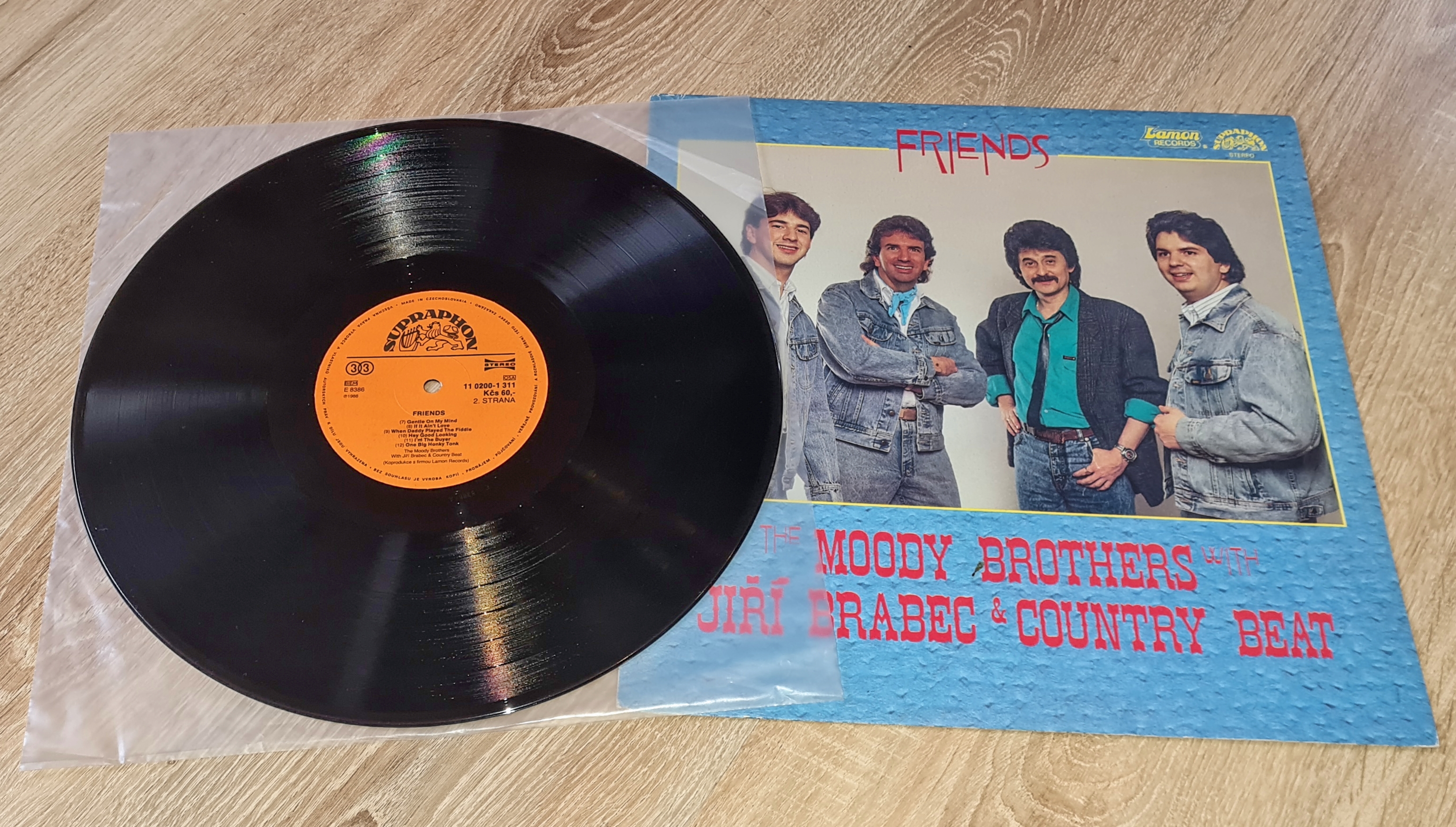The Moody Brothers With Jiří Brabec & Country Beat – Friends 1988 VG+, VYPRANÁ Vinyl (LP)
