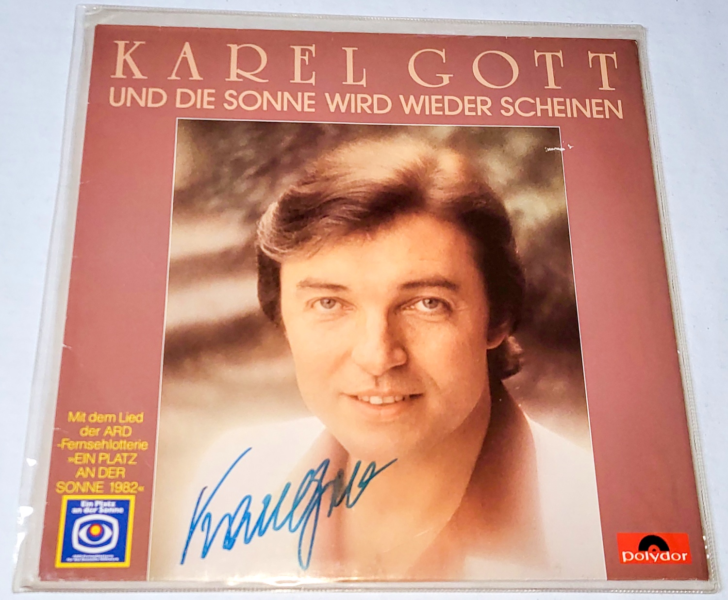Karel Gott – Und Die Sonne Wird Wieder Scheinen 1982 NM, VYPRANÁ Vinyl (LP) autogram, podpis